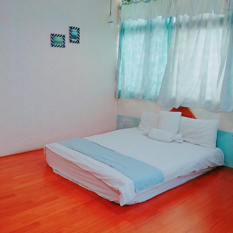Pu Shi Homestay Юйлі Екстер'єр фото
